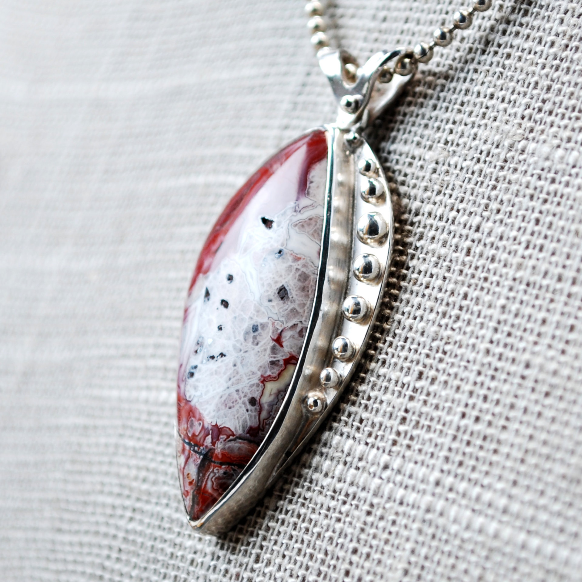 Crazy Lace agate pendant angle