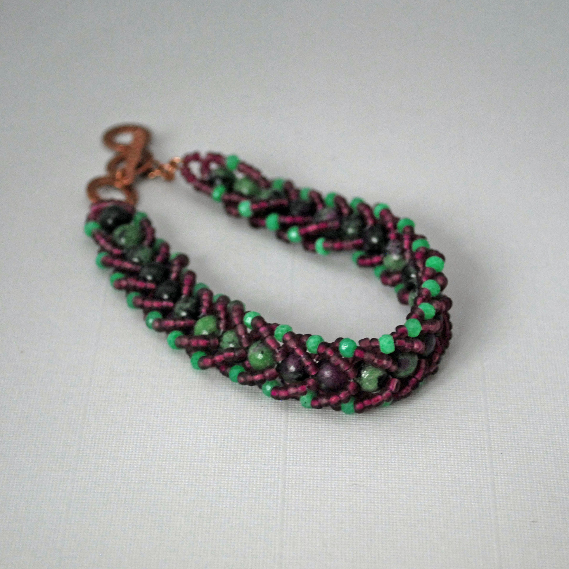 Ruby in Zoisite and Chrysoprase Beaded Bracelet with Czech Seed Beads  J-2239