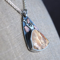 Regency Rose plume agate pendant angle