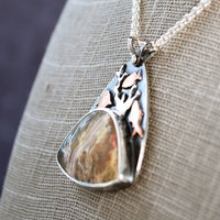 Regency Rose plume agate pendant angle