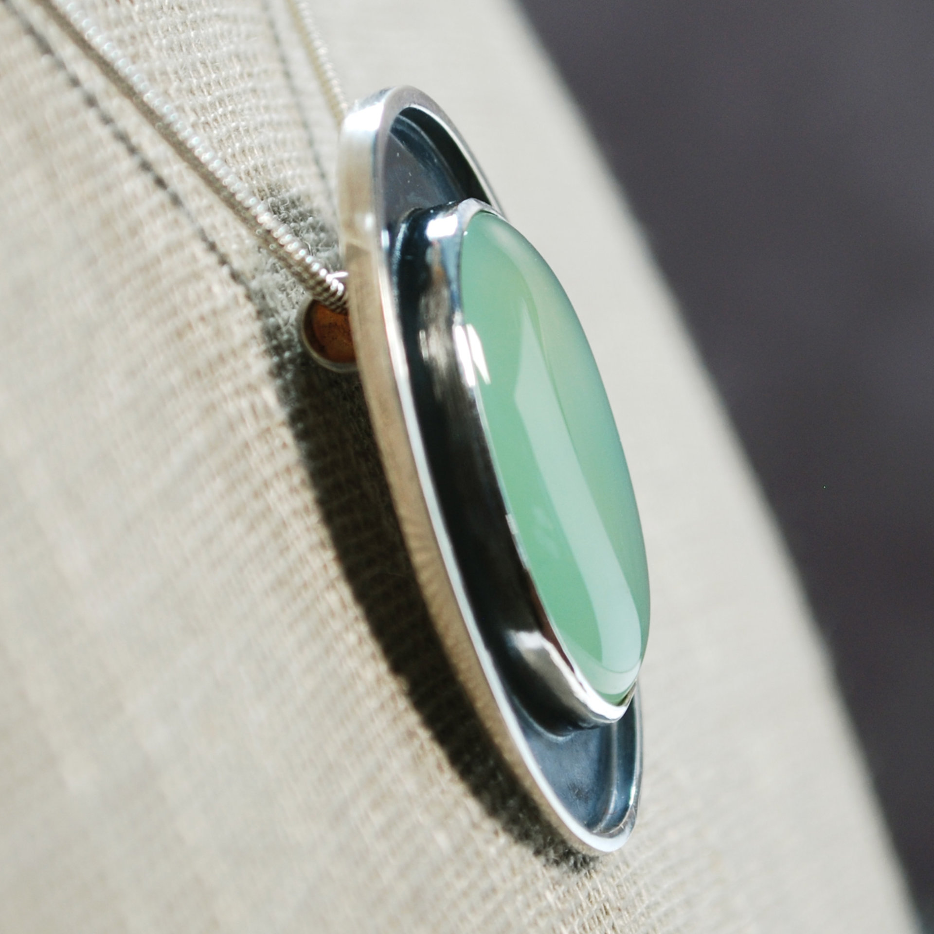 Chrysoprase silver pendant angle