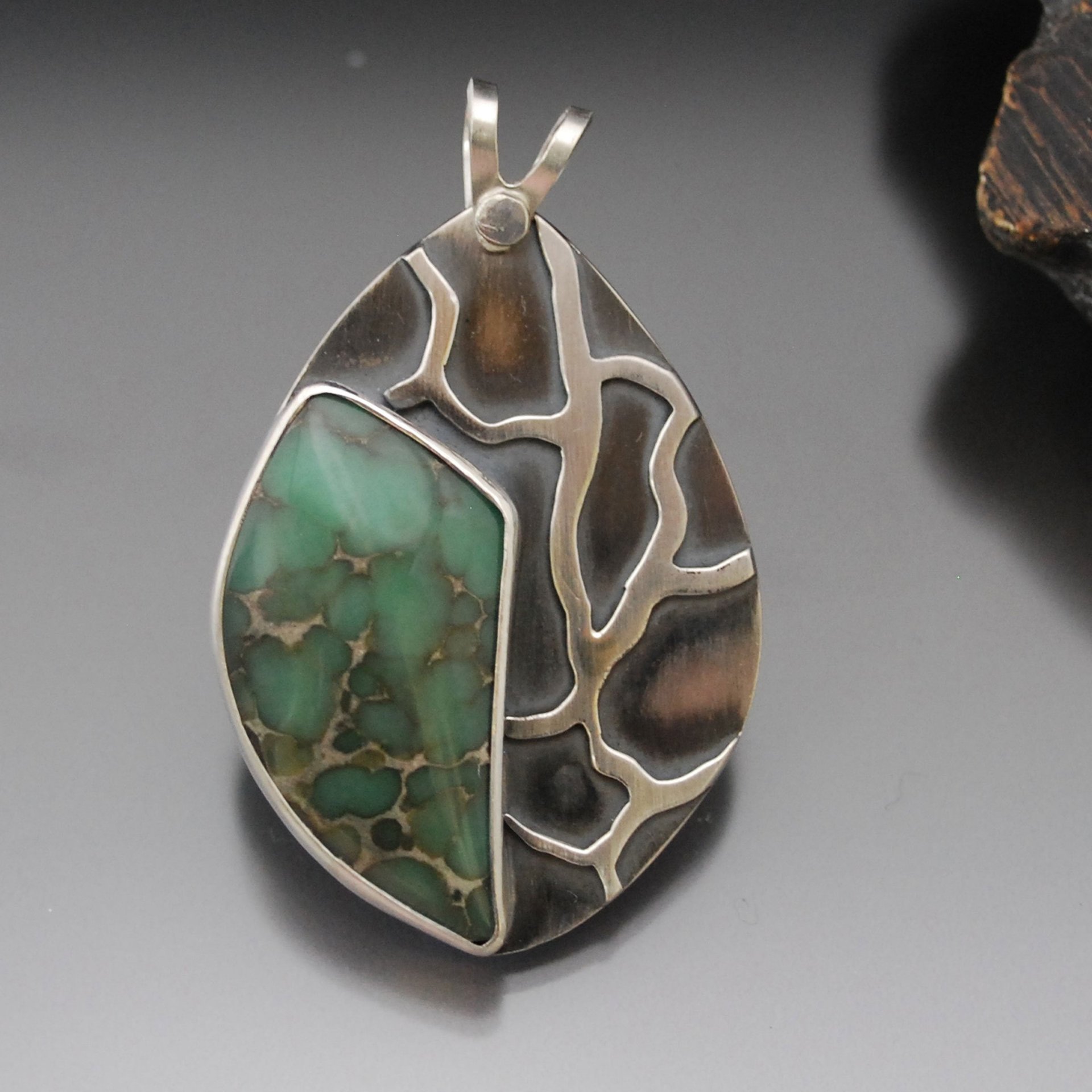 Lucin Variscite Silver Pendant with Lizard
