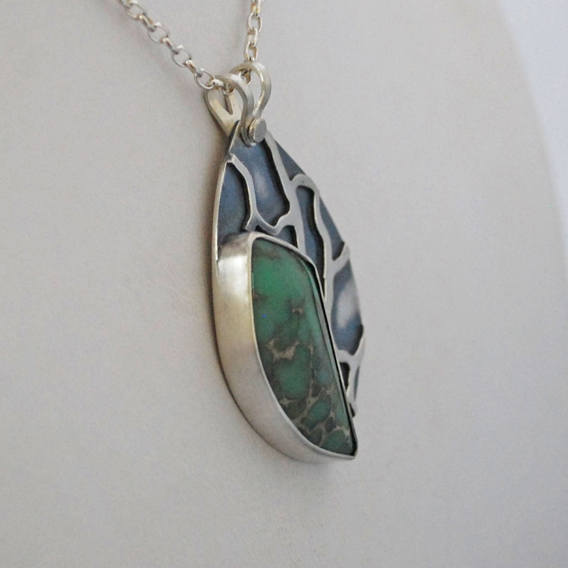 Lucin Variscite Silver Pendant with Lizard