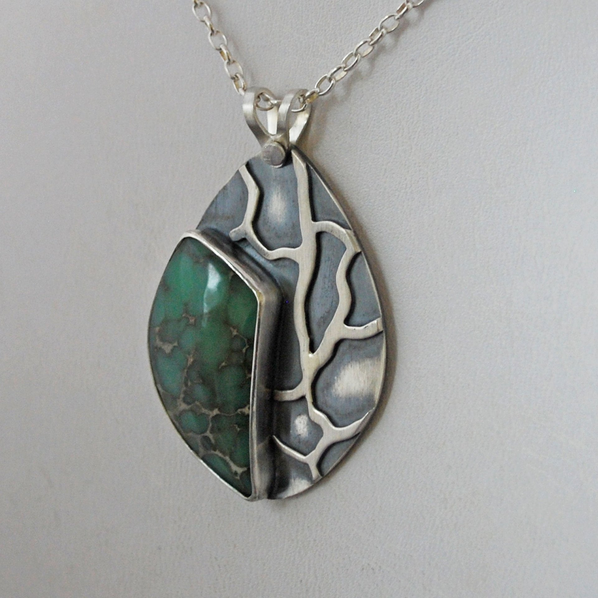 Lucin Variscite Silver Pendant with Lizard
