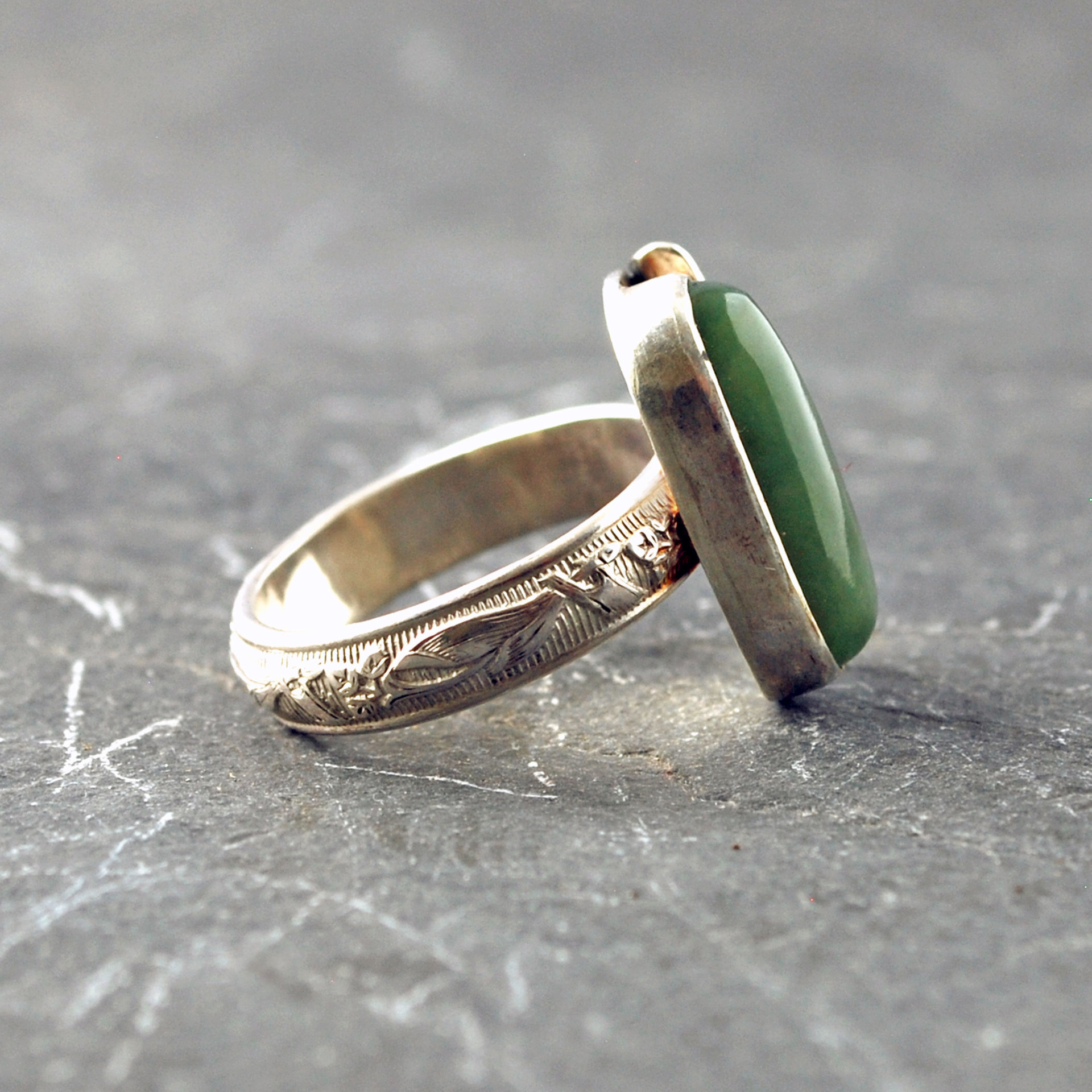 Nephrite Jade Silver ring with leaves, side view