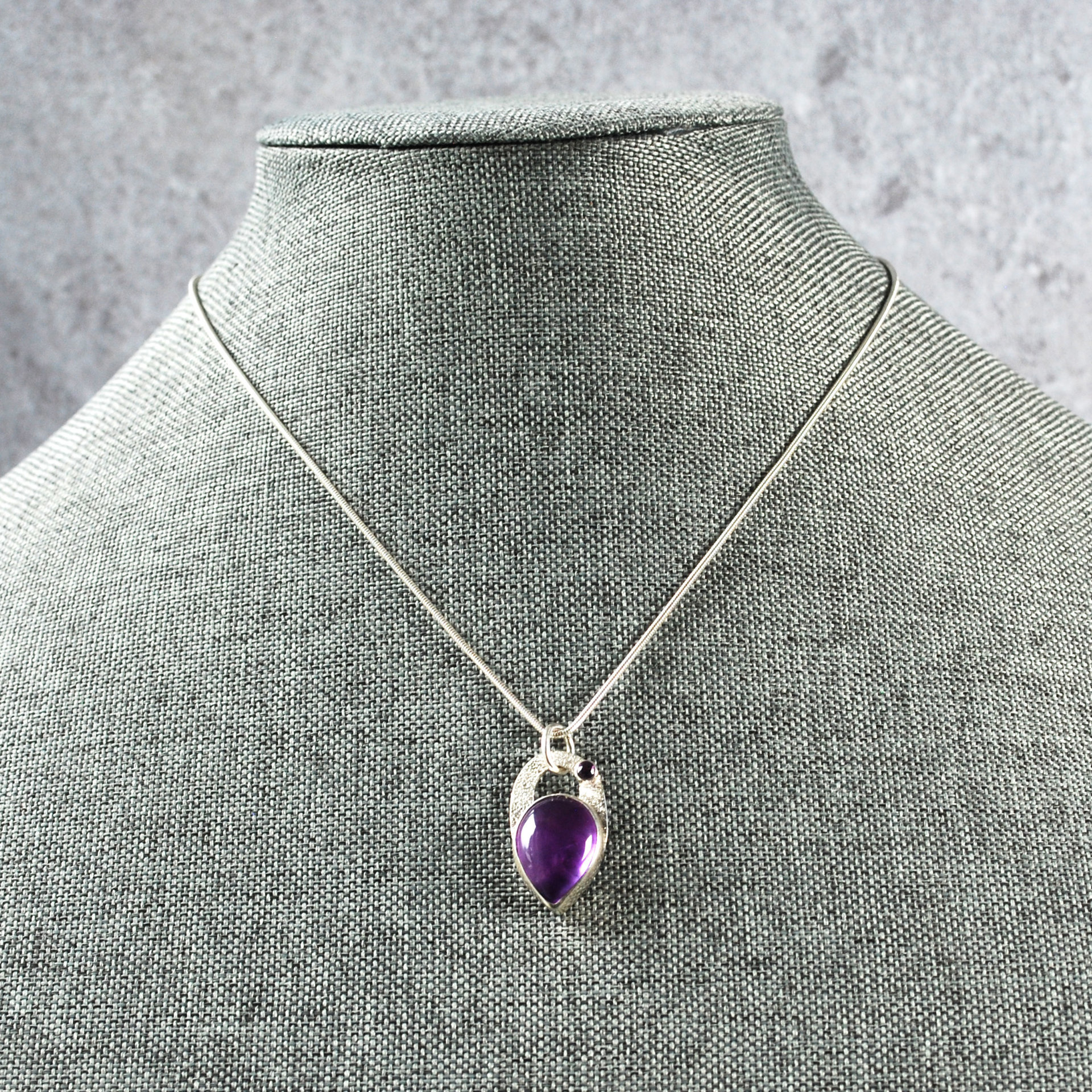 Silver Amethyst Pendant