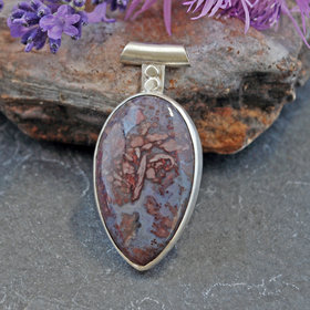 Agate Pendant with Rose Cut-Out in Back, front view