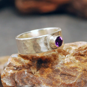 Hammered Silver Ring, Amethyst Size 5.5